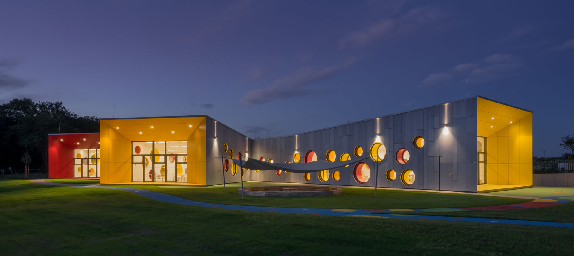 Mateřská škola v Dolních Břežanech, S.H.S architekti - foto