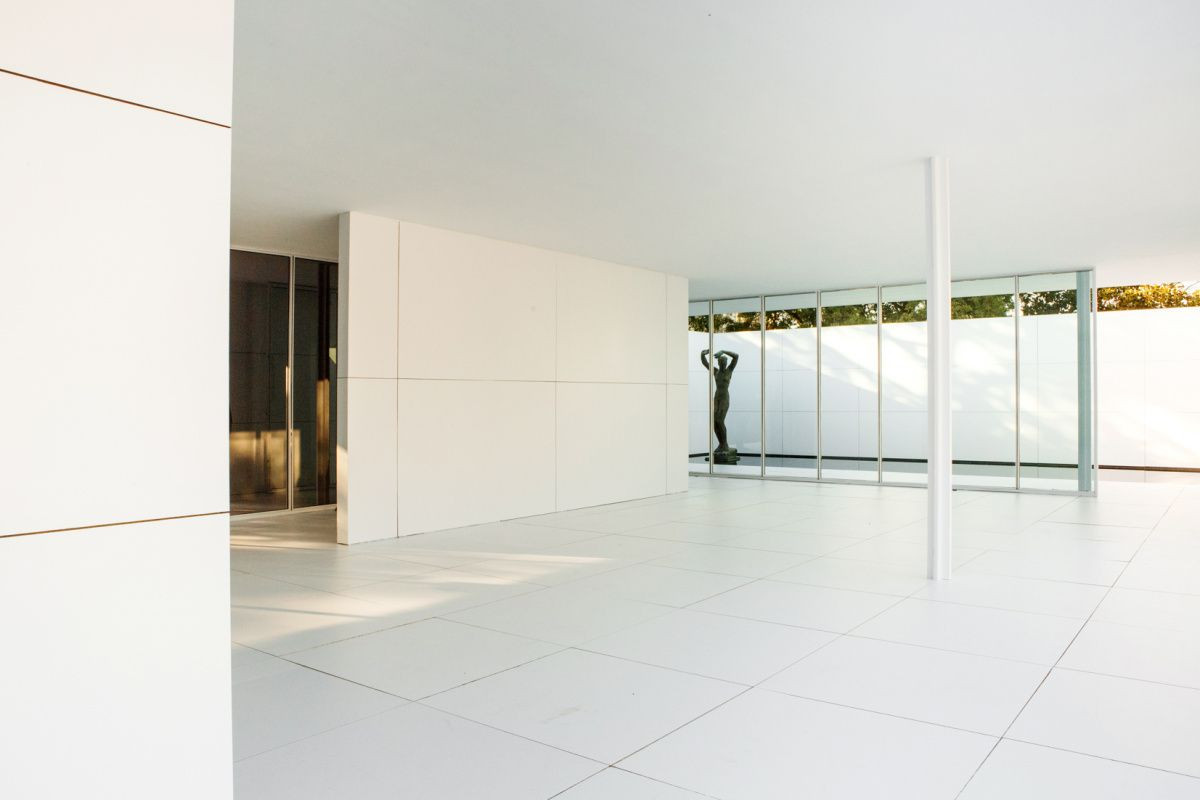 Mies Missing Materiality