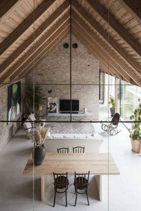 Dom V, Martin Skoček