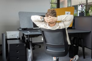 Optimalizované pracovní prostředí kanceláří vyžaduje strukturované uspořádání.