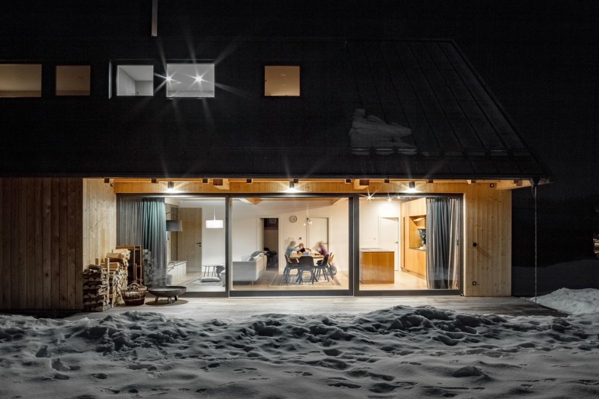 Harazim Karel Architektura - RD Borová Lada: Architekt dům koncipoval jako dřevostavbu s betonovým jádrem