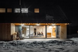 Harazim Karel Architektura - RD Borová Lada: Architekt dům koncipoval jako dřevostavbu s betonovým jádrem