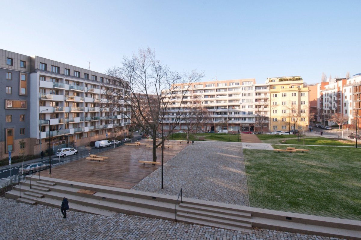 Revitalizace Komenského náměstí v Praze na Žižkově, MCA atelier/ Pavla Melková, Miroslav Cikán