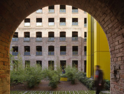 Projekt Crusader Works: Přádelny v centru Manchesteru přestavěné na bydlení, studio shedkm