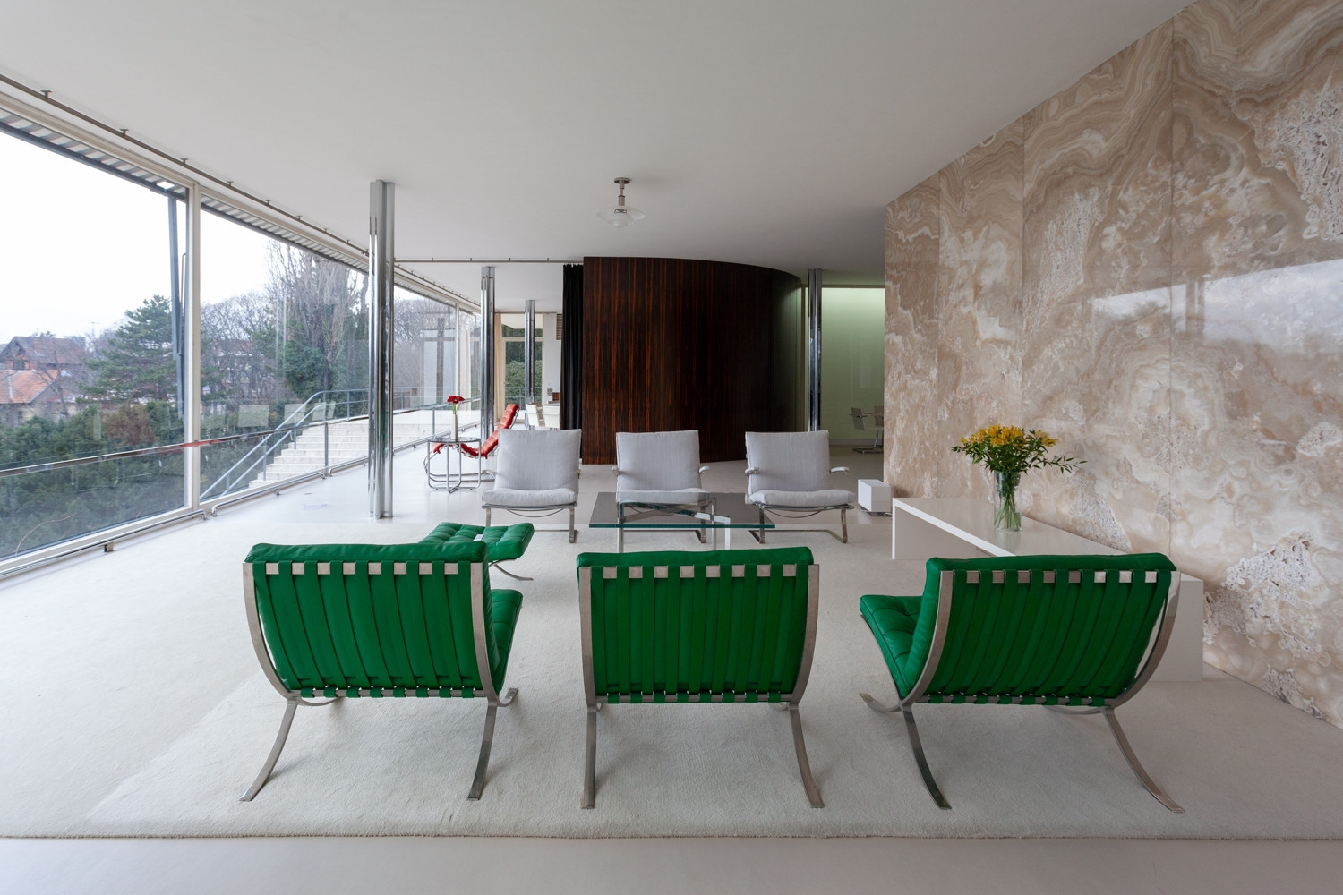 Vila Tugendhat a onyxová stěna