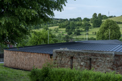 Společenský sál farního centra v Lidečku od studia AEIOU