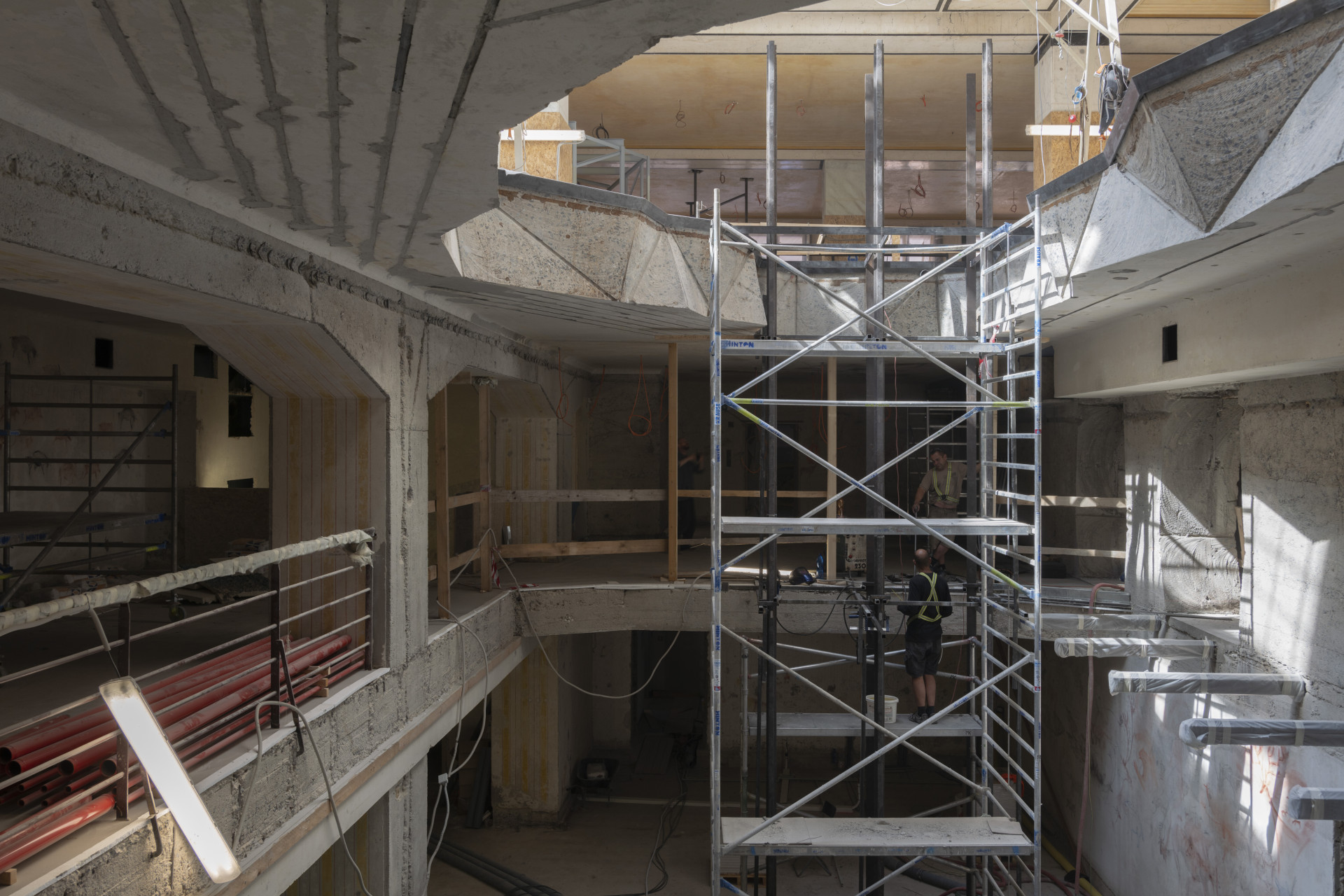 Fotografie z průběhu realizace restaurace Červený Jelen