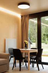 Společnost KOMA Modular představuje elegantní modul Fashion Line Relax, který je budoucností rekreačního bydlení