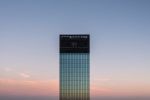 Kulturní zóny Katovic má novou dominantu. Studio Medusa group realizovali mrakodrap a kancelářský komplex .KTW
