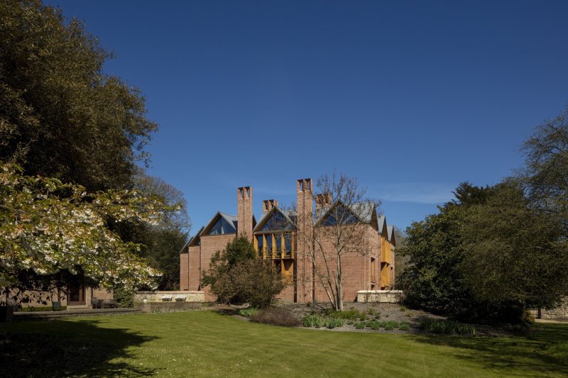 Nová knihovna při Magdalene College Cambridgeské univerzity od Niall McLaughlin Architects