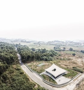 Cabo de Vila House, spaceworkers