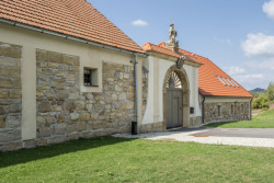 Rekonstrukce tvrze Krassa v Chroustné, David Pospíšil