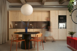 Kuchyně (Byt ve vnitrobloku; BekArch)