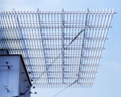 Detail poloprůsvitné střechy