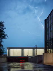 Dostavba Jihočeské vědecké knihovny v Českých Budějovicích od Kuba & Pilař architekti