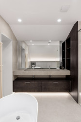 Interiér bytu v Praze na Vinohradech od studia BekArch