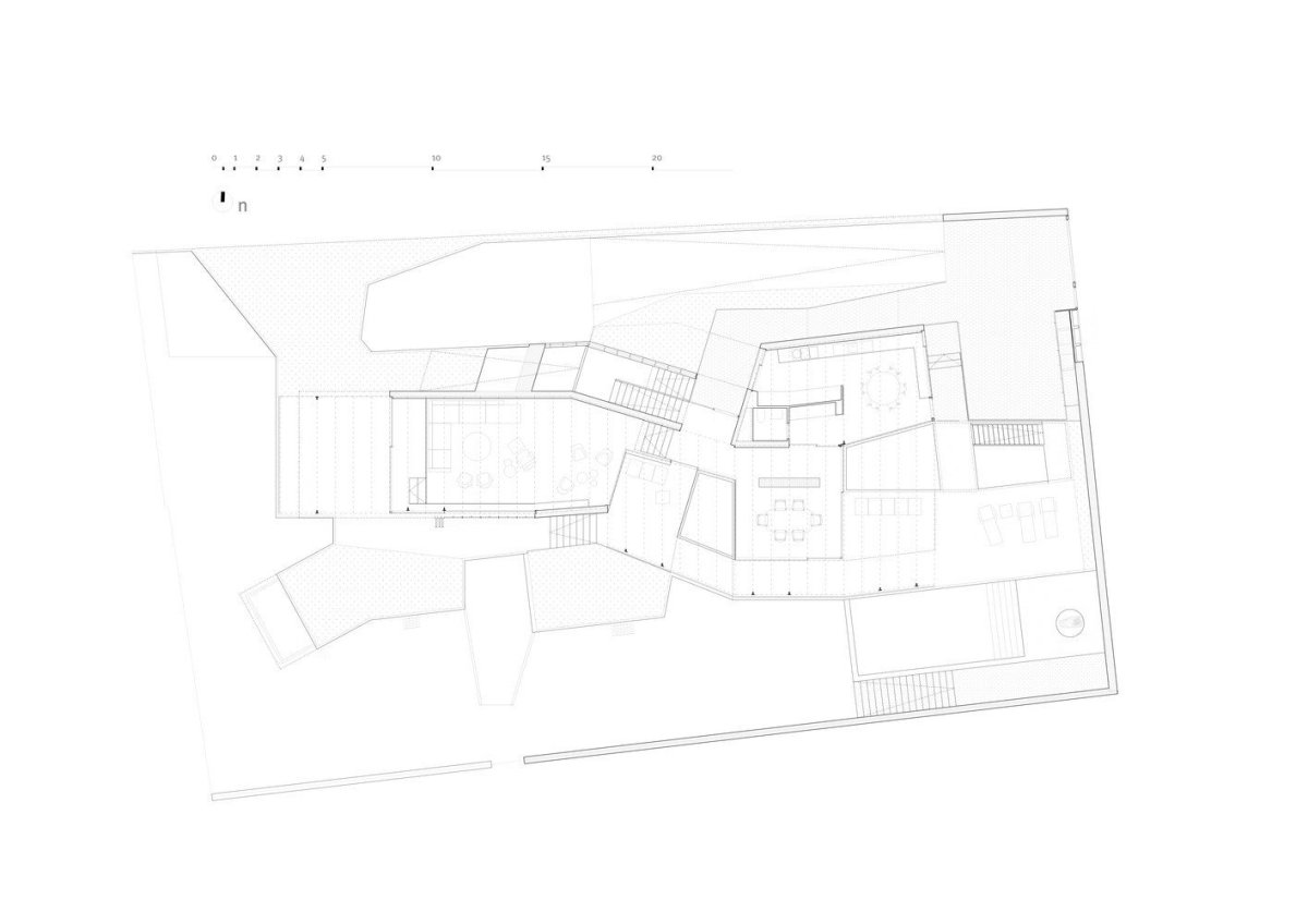 Rodinný dům #house#1.130 v Madridu, Estudio.Entresitio, půdorys patra
