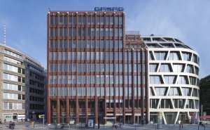 Tým č. 8 Pelčák a partner architekti + Thomas Müller Ivan Reimann, Gesellschaft von Architekten, referenční projekt Hackesches Quartier, Berlín (D)