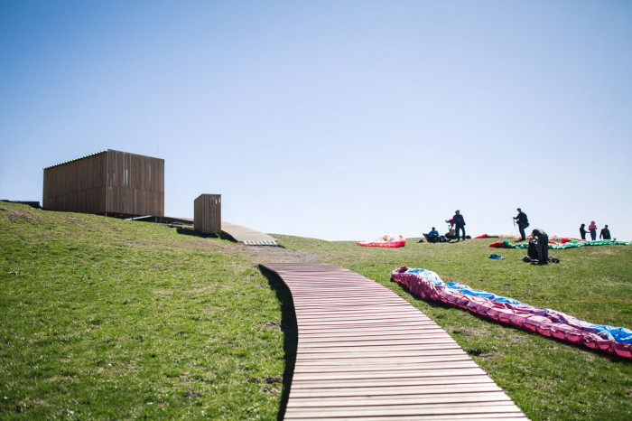 2021 architekti, LABAK, Lávka a prístrešok na Straníku – foto