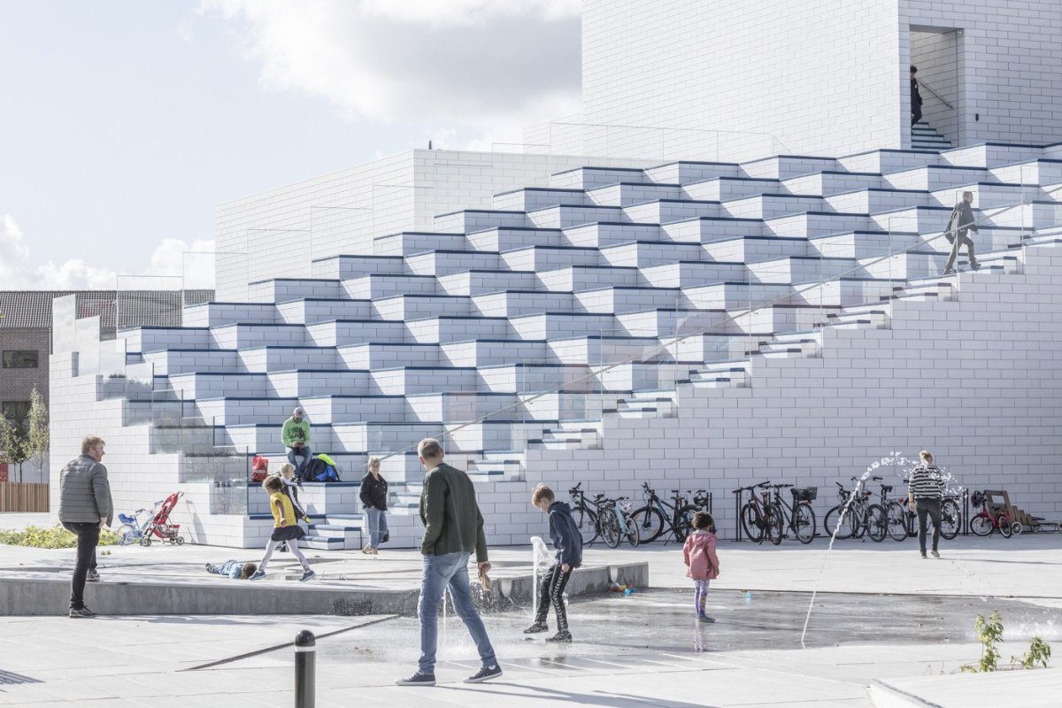Lego House