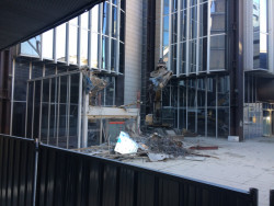 V Praze začala demolice hlavních věží komplexu Transgas. Foto: Matěj Beránek