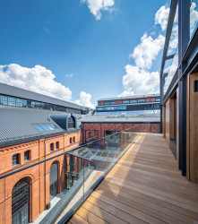 Revitalizace areálu varšavské elektrárny Powiśle architektonickým ateliérem APA Wojciechowski Architekci na živoucí městskou čtvrť