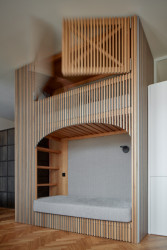 Interiér pražské garsonky na Žižkově od ateliéru ORA