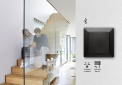 Vypínače a zásuvky Zoni vynikají svým plochým designem, matnými barvami a příjemným povrchem.