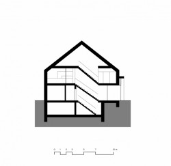 Kulturní dům v Olšanech na Brněnsku od studia Laplan, příčný řez