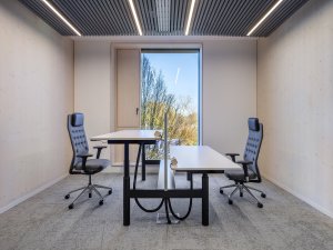 V kanceláři (Kanceláře postavené z CLT panelů; Studio Perspektiv)