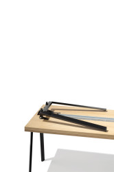 Díky integrované ochraně se během skládání minimalizuje riziko poškození pracovní desky.