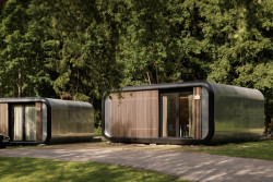 Designo­vé modu­ly Fashi­on Line urče­né pro rekre­a­ci, drob­né pro­vo­zy a kanceláře lze konfigurovat do posledního detailu. Například fasáda může být provedena ze zrcadlového albondu, dřevěných latí nebo šedého heraklithu.