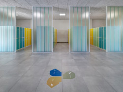 V Šeberově mají novou základní školu. Navrhlo ji studio ADR.