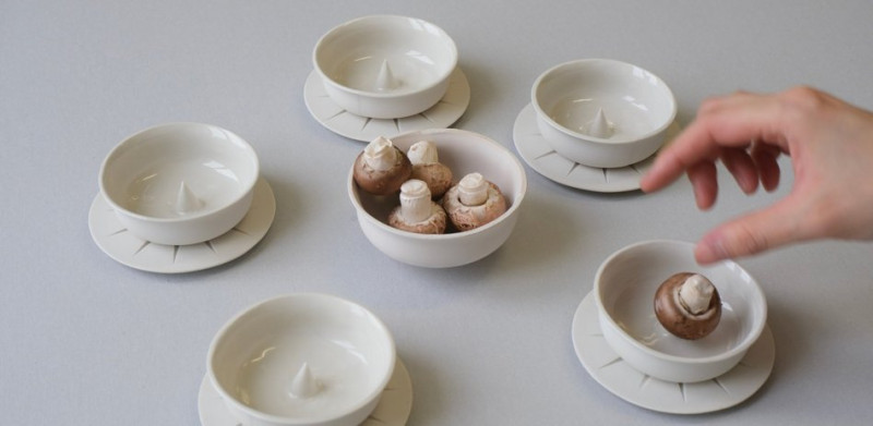 Výstava v berlínském Staatliche Museen zu Berlin pod názvem 2101 – Future Ceramics. Tischkultur der Zukunft ukazuje stolování budoucnosti 