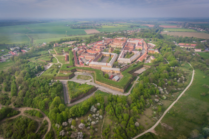 Pevnost Josefov. Za obnovu opevnění získalo město Jaroměř cenu Patrimonium pro futuro.