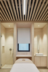 Wellness centrum lázní Aurora v Třeboni, Plus One Architects: Masážní místnost