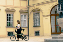 Brno na skládacím kole Brompton