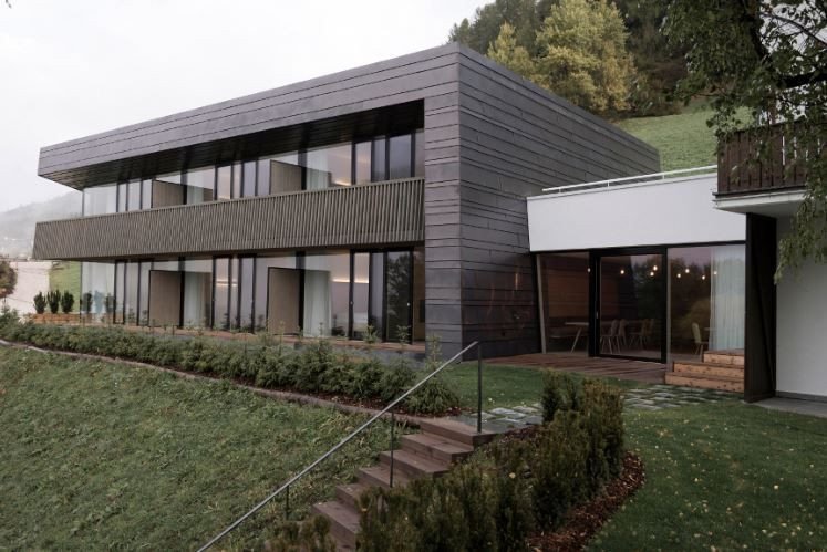 Vila Drei Birken, Plasma studio