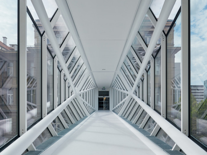 Spojovací lávky VŠCHT, Opočenský Valouch architekti