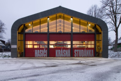 Hasičská zbrojnice Krásná Studánka, Vojtěch Šrut