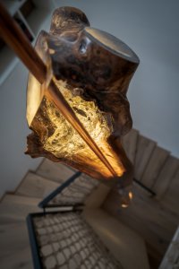 Stavení s červenou pumpou od DESTYL architekti