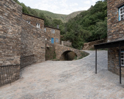 Nově na místě nejsou žádné překážky - s obrubníky se nepracovalo.