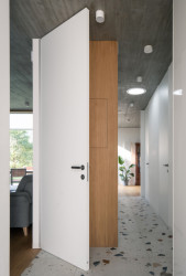 Pohled do chodby (Dům s atrii v Nedvědicích, AOSI)