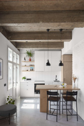 Architekti se rozhodli zbourat veškeré nenosné příčky. 