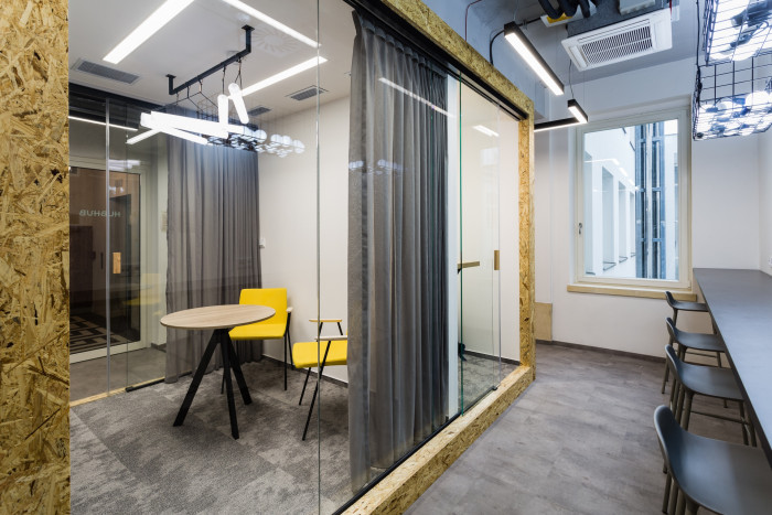 HUBHUB v Praze od studia Reaktor