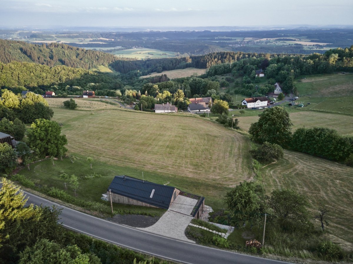 Rodinný dům na Rašovce od Atelieru SAD s.r.o. a interiérové designérky Ivety Zachariášové
