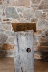 Autorský čtecí pult. (Kaple Panny Marie Bolestné v Nesvačilce, studio RCNKSK)