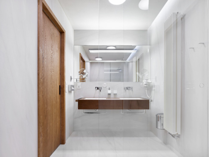 Transformace barokní sýpky ve Velkých Pavlovicích na hotel Lotrinský, EA architekti