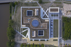 Nový dokument „Jak roste město“ představí příběh budovy ČSOB na Eliščině nábřeží v Hradci Králové.