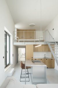 Dále ocenila rozvržení jednotlivých bytů, které architekti kvůli ideálnímu prosvětlení a provětrání udělali rohové. V CEZAAR stavba dostala cenu za nejlepší bytový dům. (Podun, Peter Kuklica, Martin Smerek)